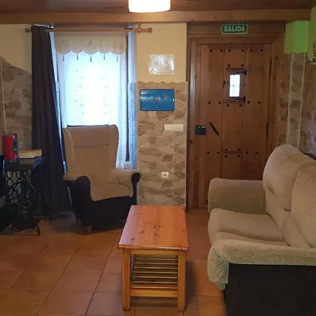 Loboratorio Rural-la Sonrisa Del Aire * Casas del Abad